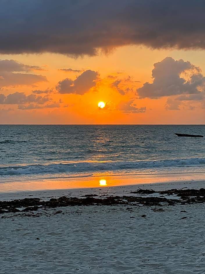 Jambiani White Sands Bungalows
