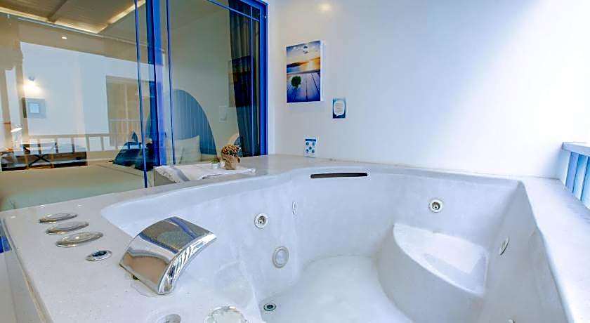 Costa Beach Residence and Jacuzzi