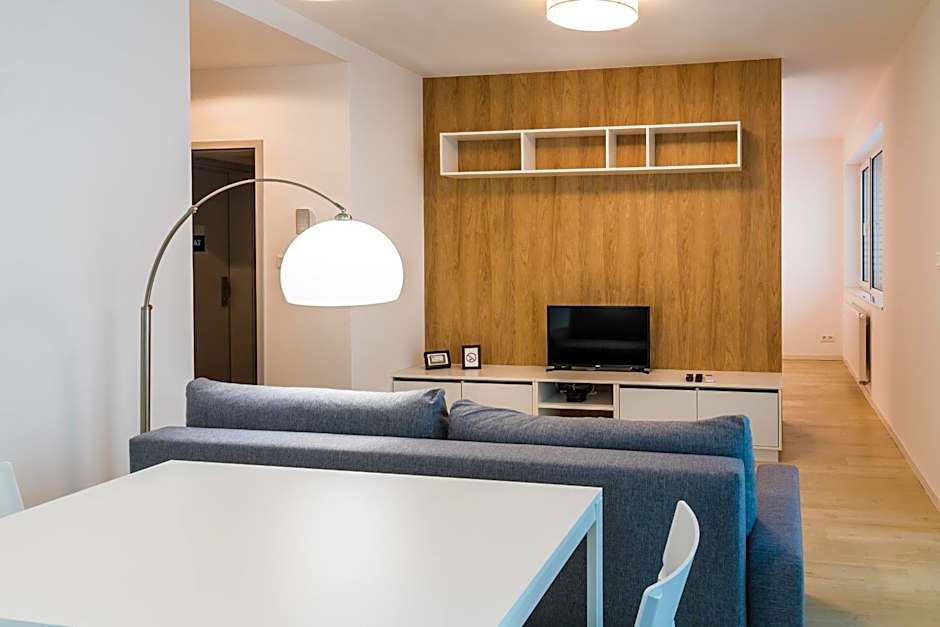 City Castle Apartments Free Parking