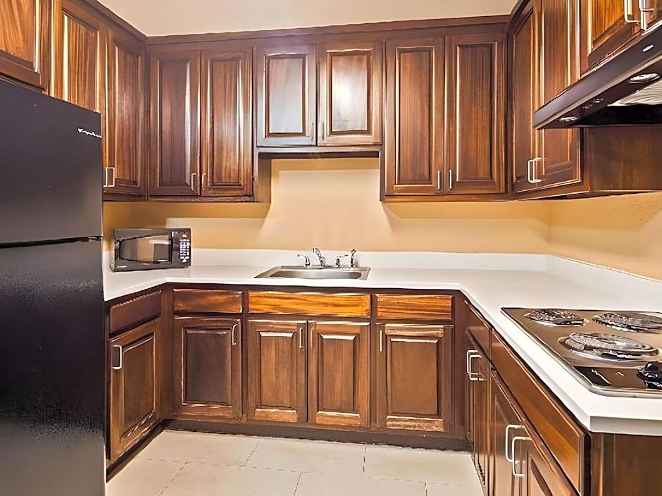 Best Western Granbury Inn & Suites