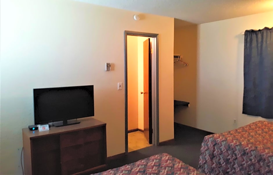 OYO Hotel Cheyenne Wells - US 40