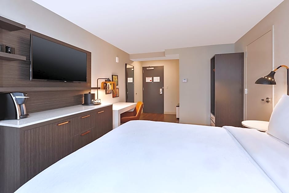 Hotel Indigo Rochester Mayo Clinic Area By IHG