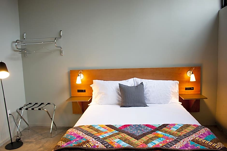 Travelers Hotel