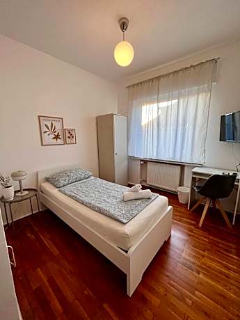 Single Room with Shared Toilet