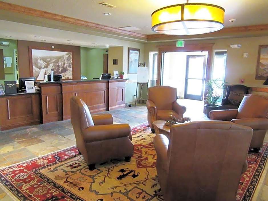Yellowstone Park Hotel
