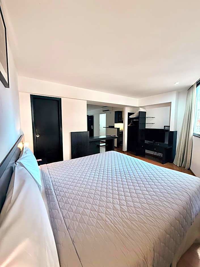 Urquiza Apart Hotel & Suites