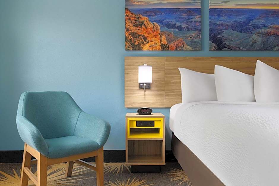 Days Inn by Wyndham Williams