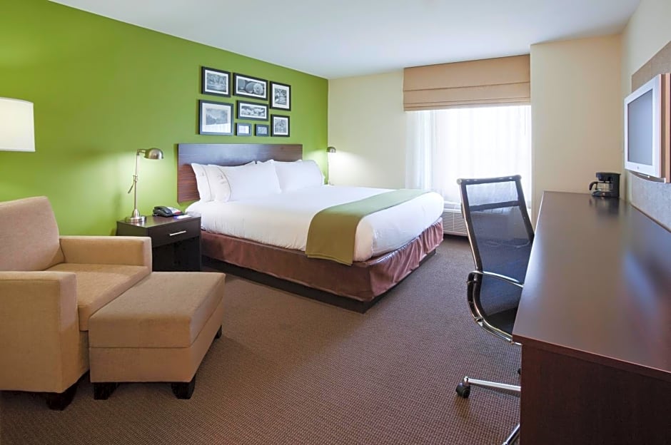 Holiday Inn Express Hotel & Suites Rogers, an IHG Hotel