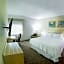 Excellence Express & Suites