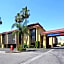 Rodeway Inn and Suites Bakersfield