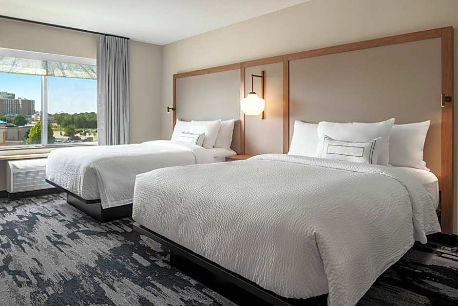 Fairfield Inn & Suites by Marriott Milwaukee West