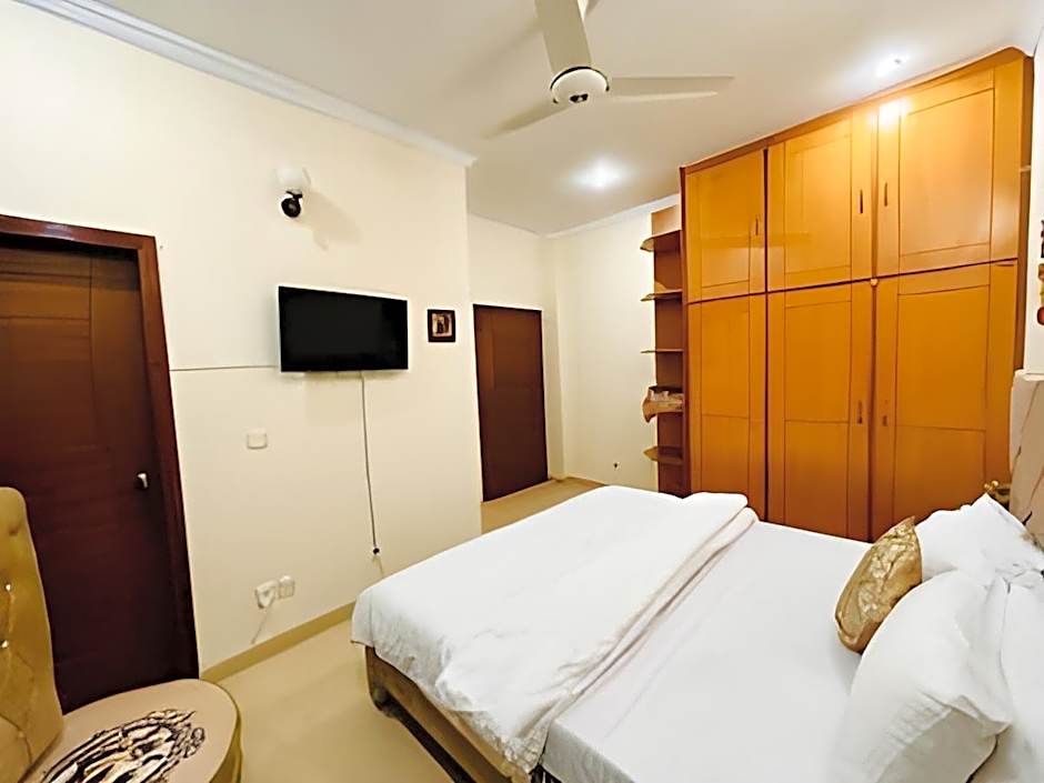 Home Inn Guest House – Islamabad, OH