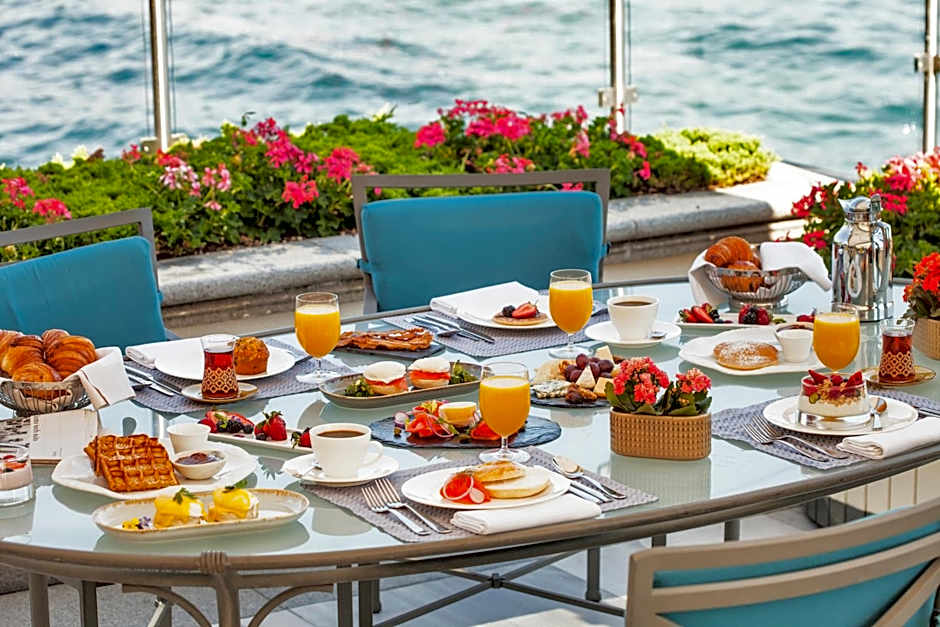 Four Seasons Hotel Istanbul At The Bosphorus