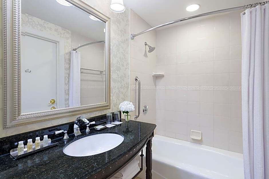 Renaissance by Marriott Pittsburgh Hotel