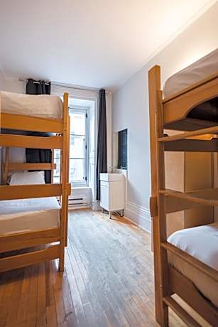 Private Dormitory Room with Shared Bathroom (104)