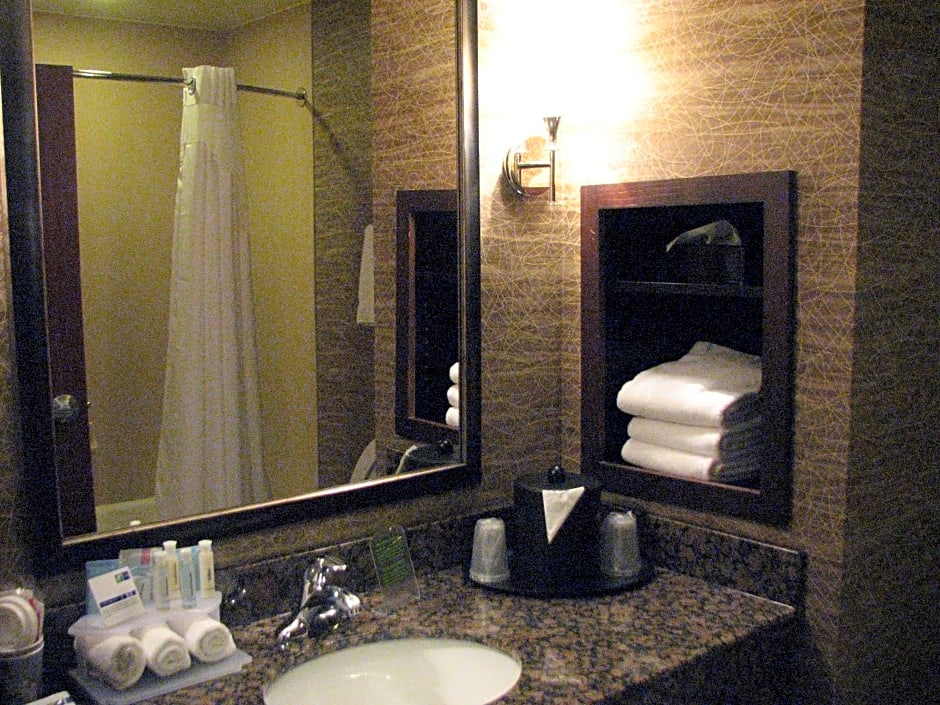 Holiday Inn Express Hotel and Suites Elk City, an IHG Hotel