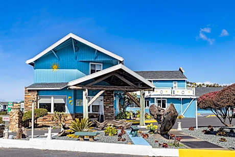 Oceanside Inn & Suites, a Days Inn by Wyndham