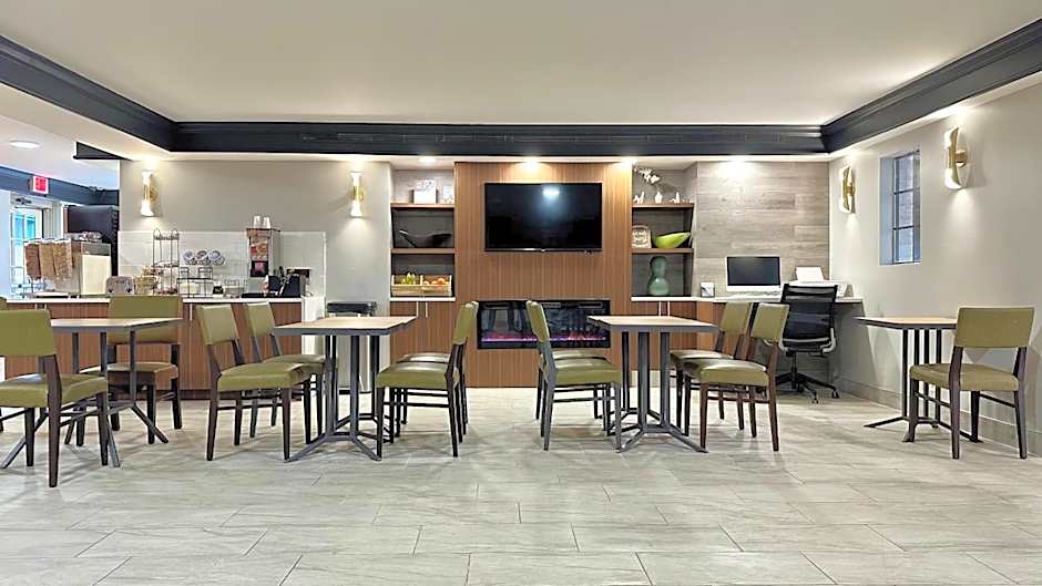 La Quinta Inn & Suites by Wyndham Huntsville Research Park