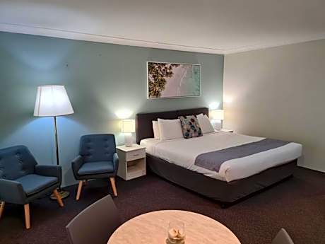 King Room with Spa Bath