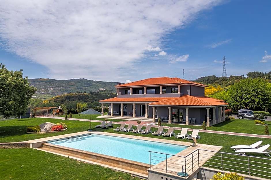 Ladeira Suites, a Douro Retreat by HostWise
