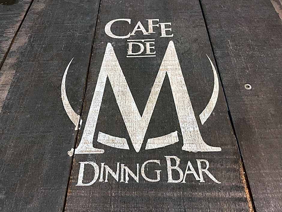 Hotel de M