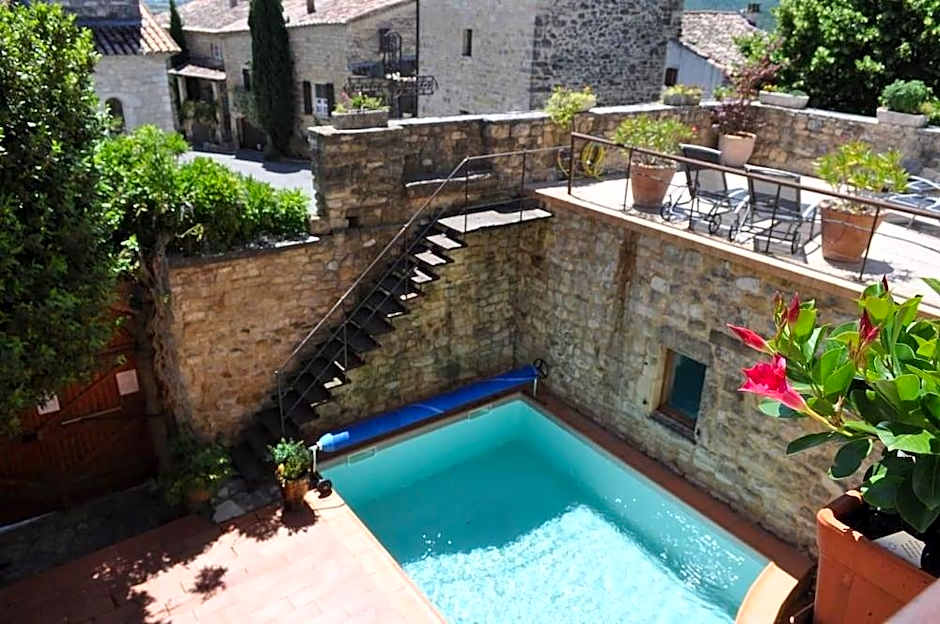 Chateau de Bessas