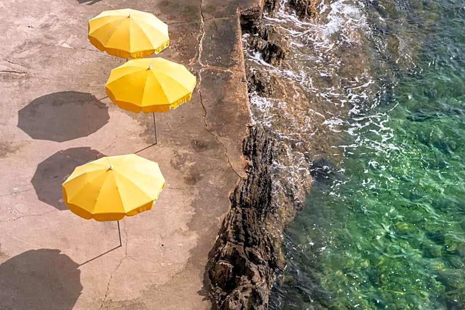 Hôtel Le Provençal - Rénové en 2025 - Bord de Mer