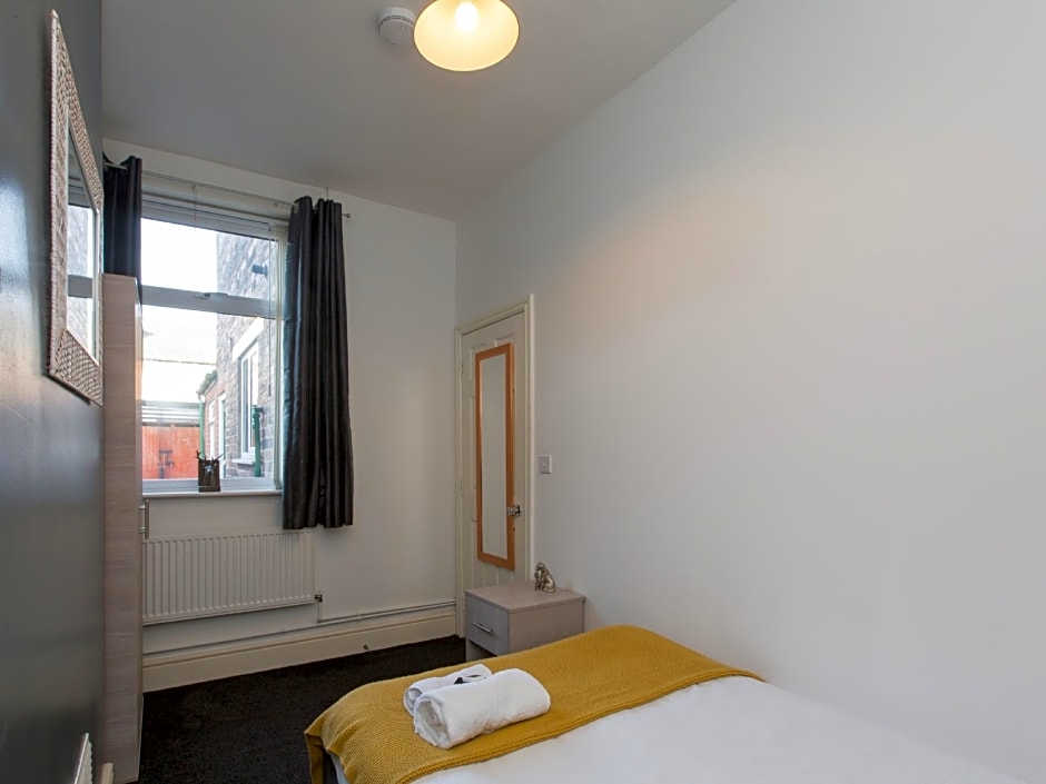 Townhouse @ Newlands Street Stoke