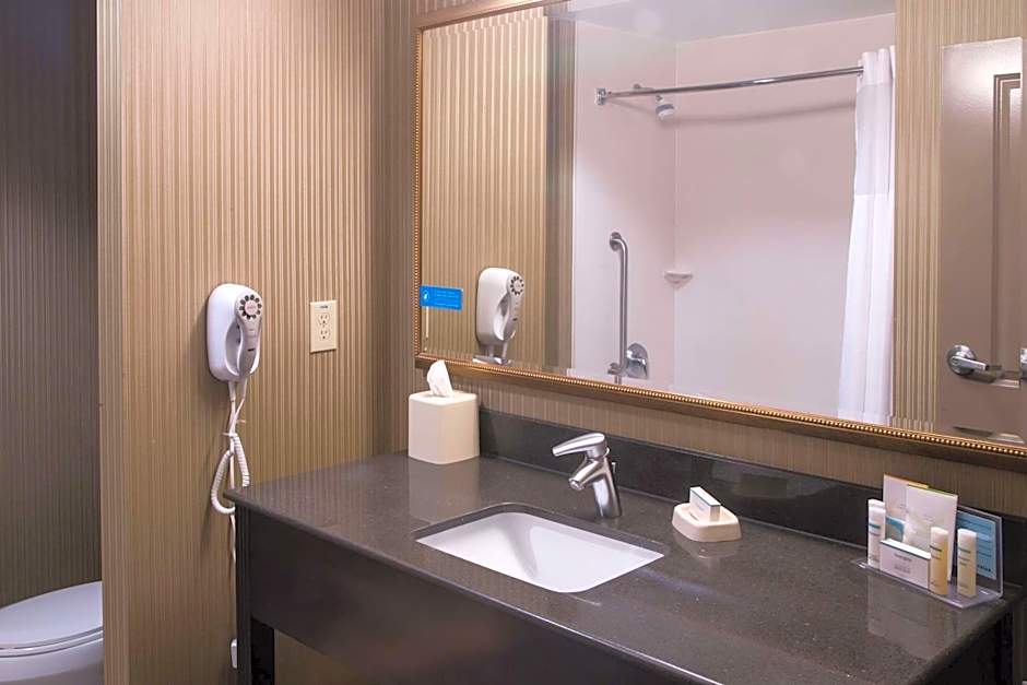 Hampton Inn By Hilton Oxford Conference Center