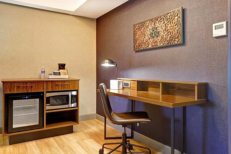 Four Points By Sheraton St. Catharines Niagara Suites