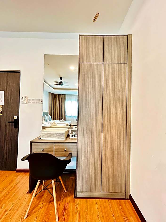 Lestari Inn Boutique Residence - Private Parking