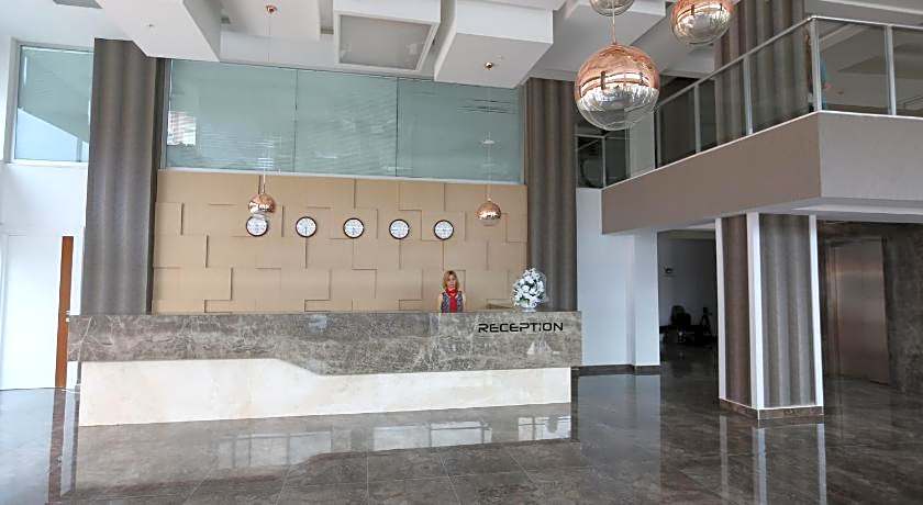 Elips Royal Hotel & SPA