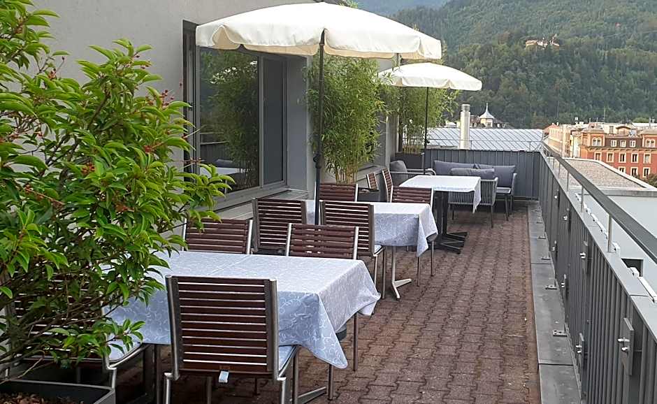 Hotel Merkur - West Station