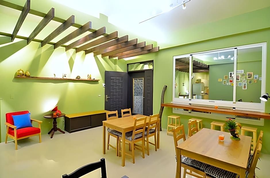Hyunjin Tourist Hotel