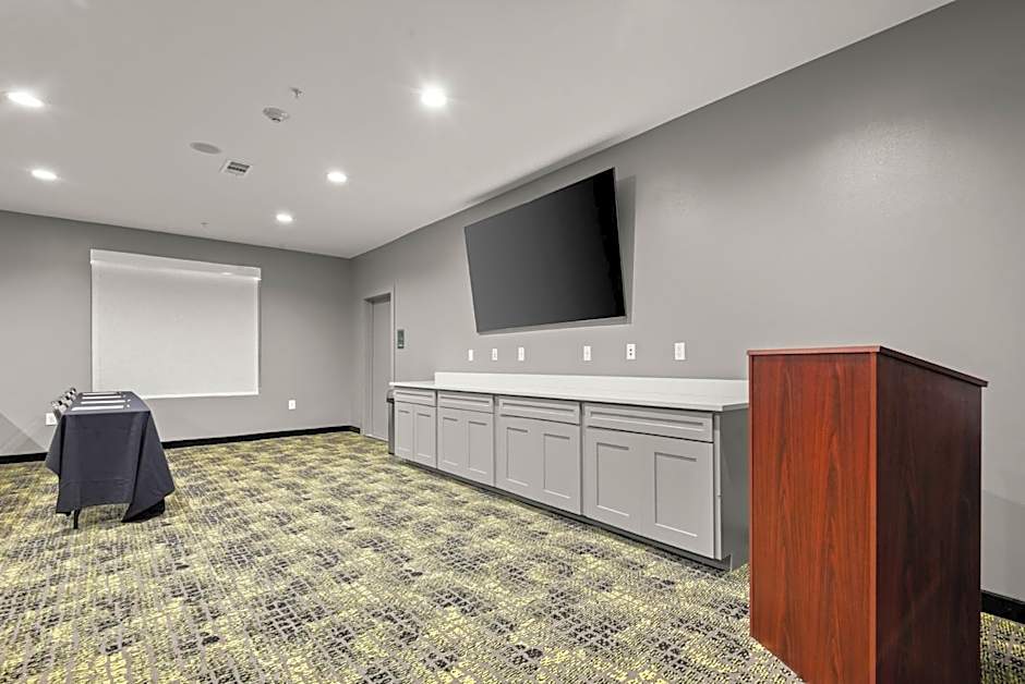 Holiday Inn Gonzales by IHG