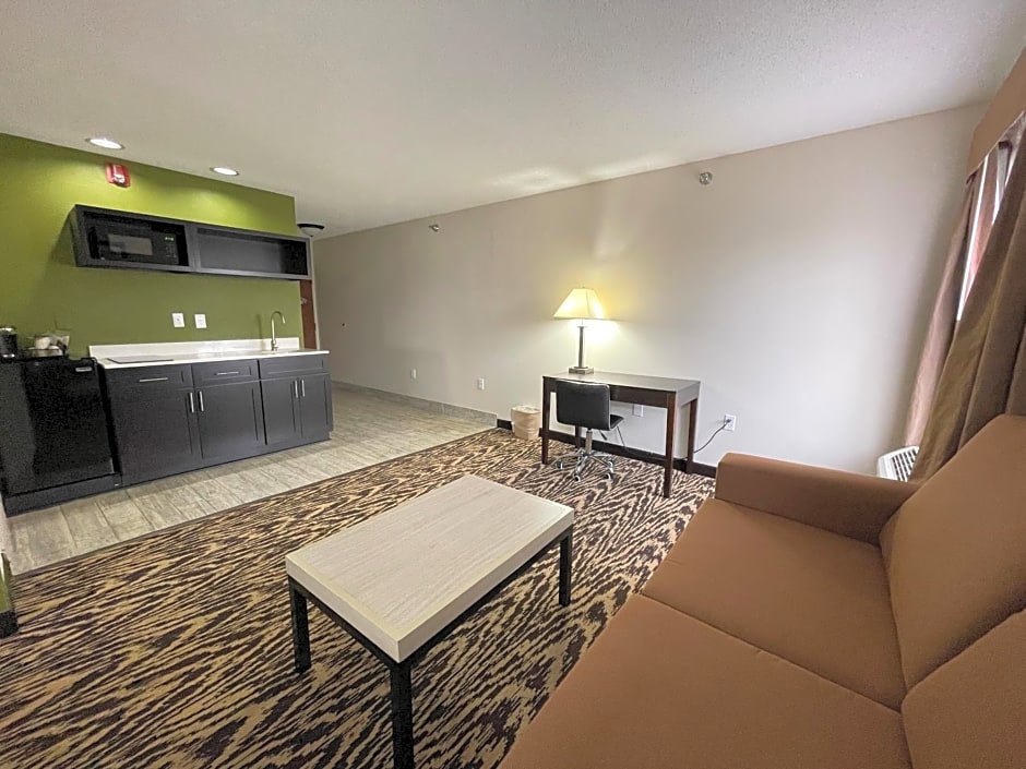 Quality Inn & Suites Clemmons I-40