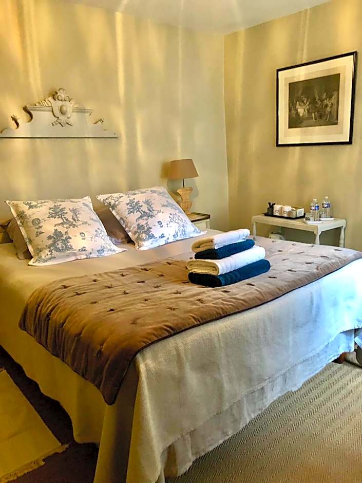 Au 16 Place Saint Louis