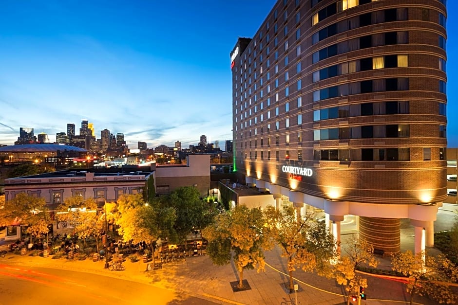 Courtyard by Marriott Minneapolis Downtown