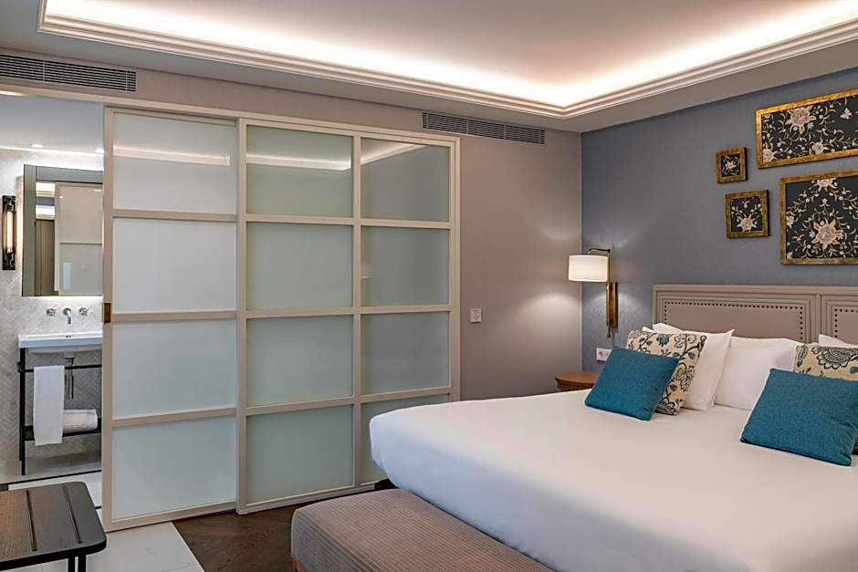 Photo 1 of 11 of Deluxe Junior Suite