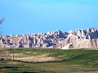 Badlands Hotel & Campground