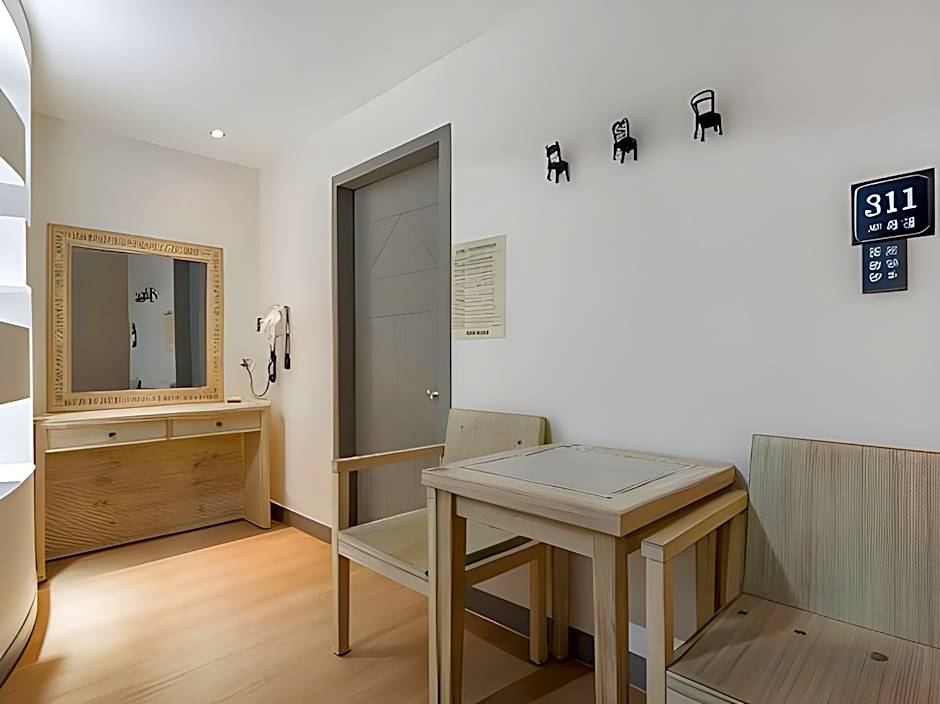 Hwaseong Wolmun Lavender Onchen Hotel