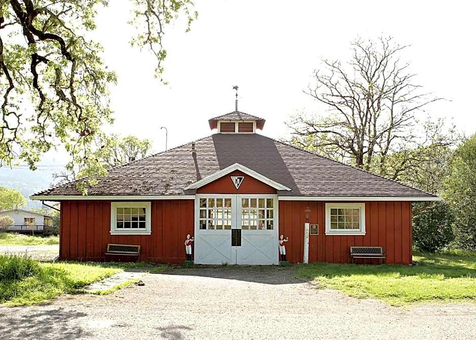 The Inn at Baechtel Creek