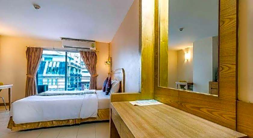 Eastiny Plaza hotel