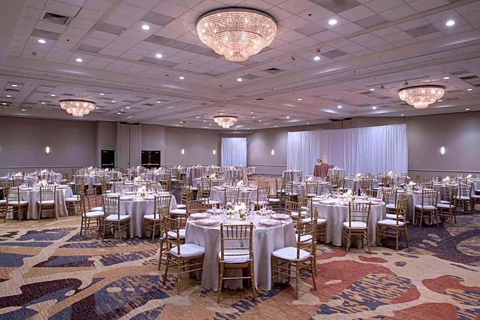 Embassy Suites by Hilton Portland Tigard