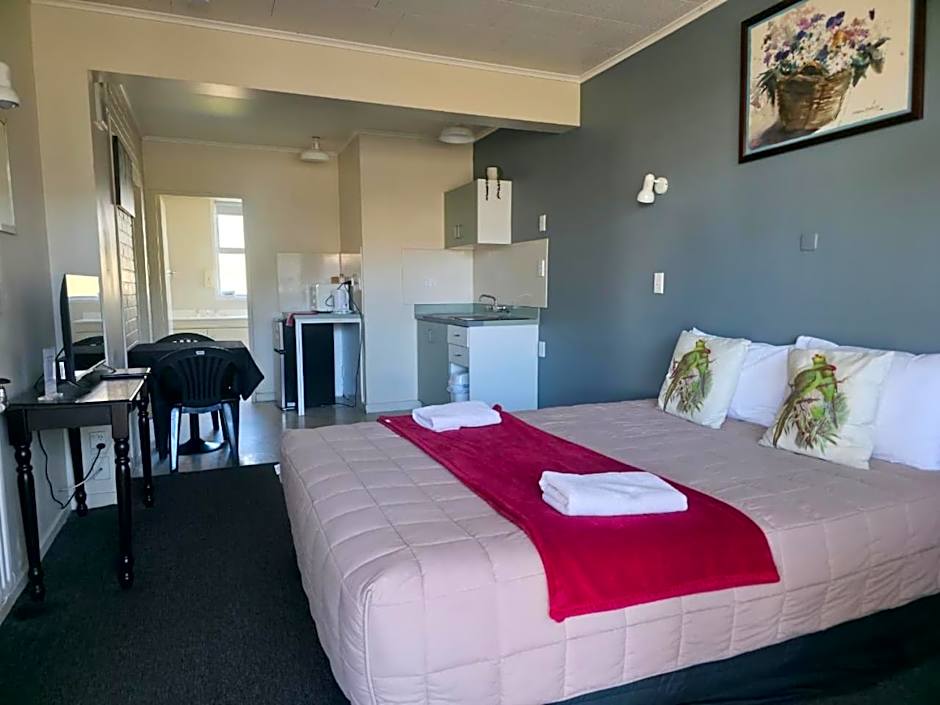 Kuirau Park Motor Lodge- Thermal Mineral pool