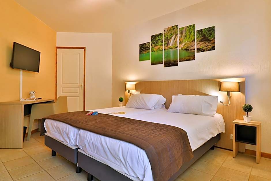 Les Arbousiers Village Hôtel Provençal