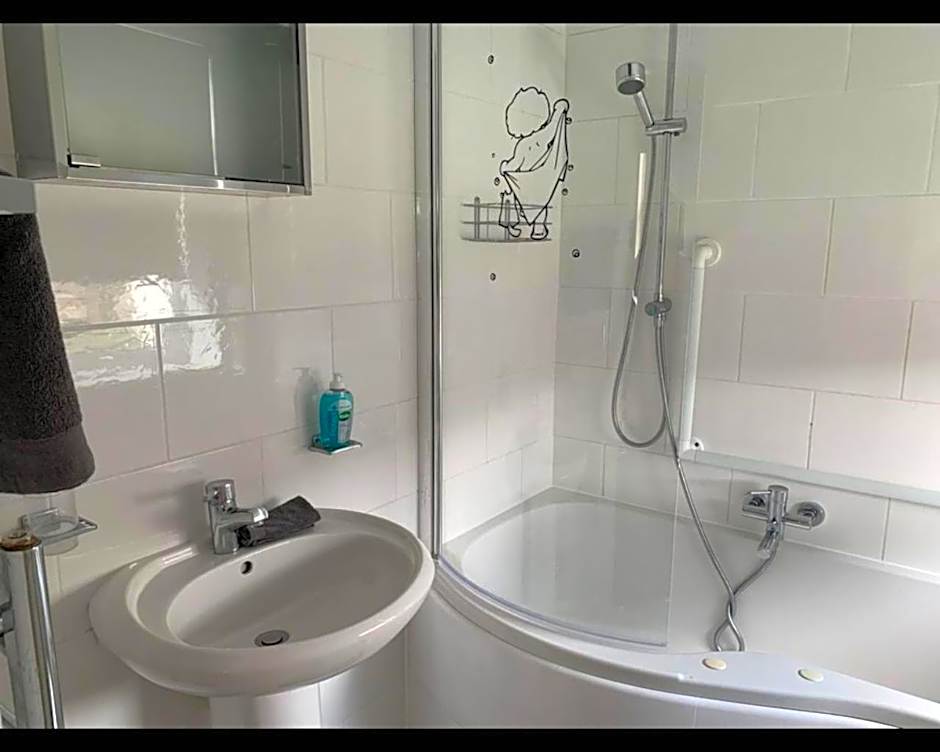 Marley Mansions Clarendon 65