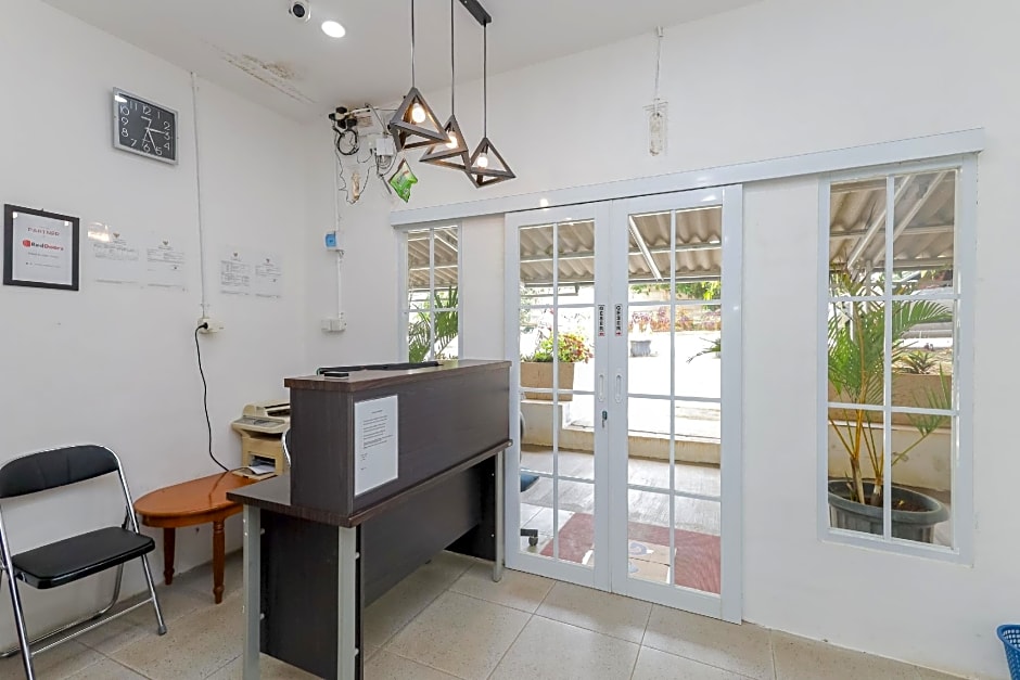 RedDoorz near RSUD Banten Serang