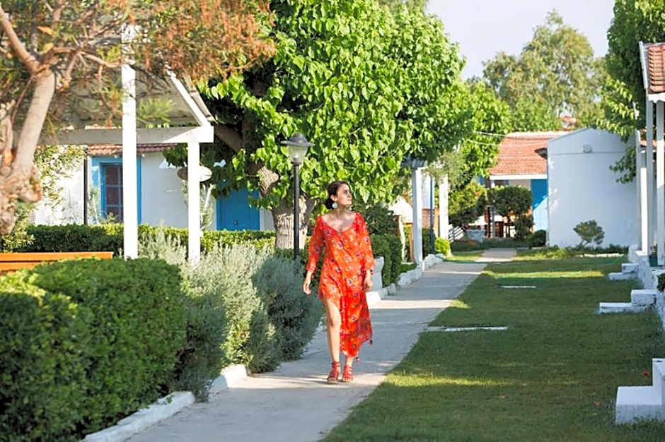 Teos Ormanci Tatil Koyu