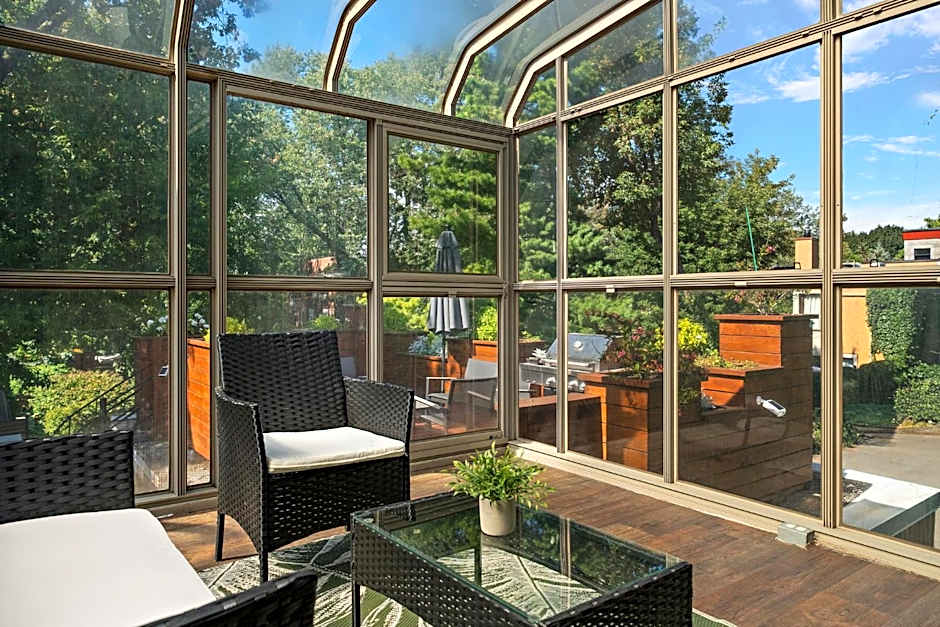 Maison Des Jardins B & B
